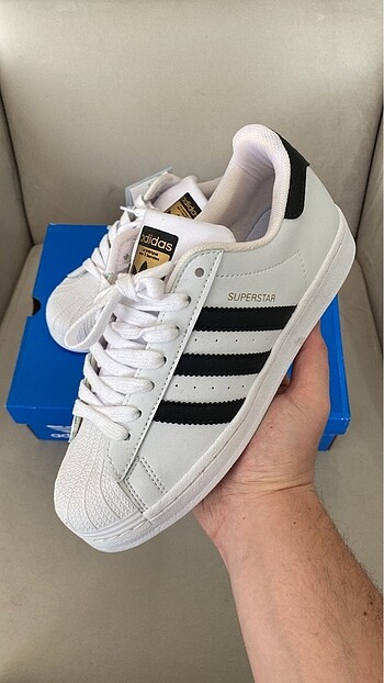 Adidas superstar