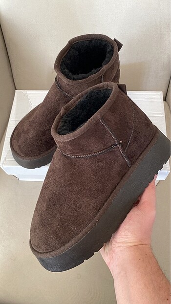 Ugg bot