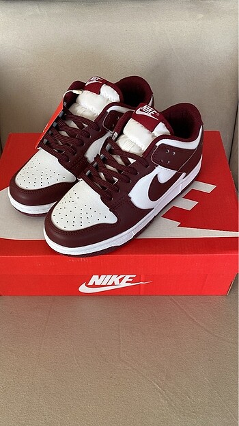 40 Beden Nike dunk bordeaux