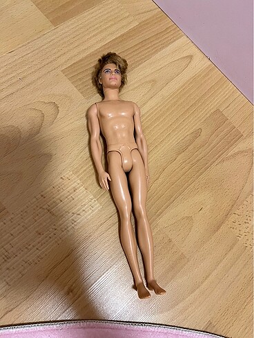 Barbie Yakışıklı Ken Bebek
