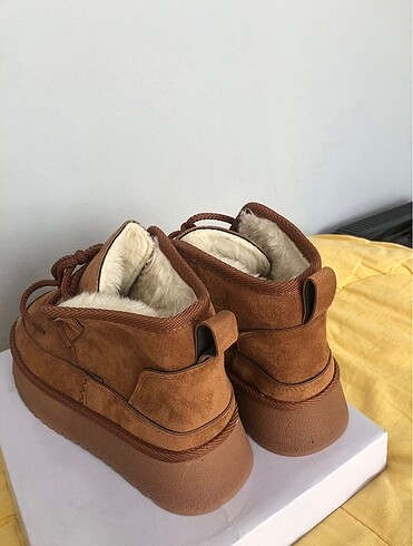 39 Beden camel Renk Ugg bot