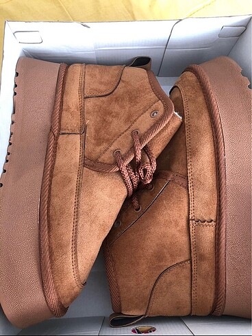 Ugg bot