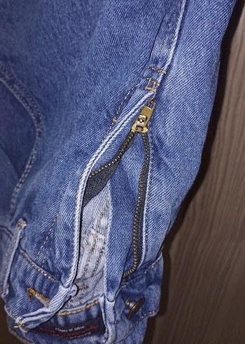 30 Beden Mavi Renkli Düğmeli paçaları lastikli Kadın Kot Pantolon