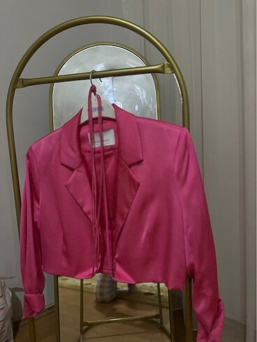 Crop ceket Stradivarius