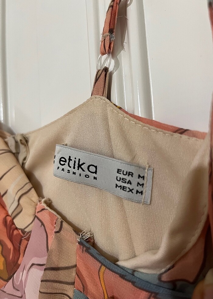 Çiçek Desenli Elbise - Görsel 2