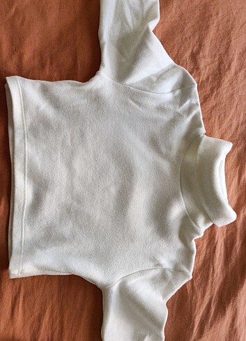 Diğer Bershka Uzun kollu boğazlı crop.