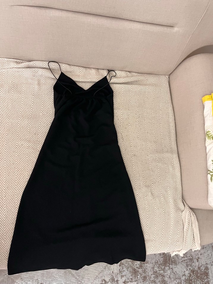 Siyah Askılı Uzun Elbise - Görsel 2