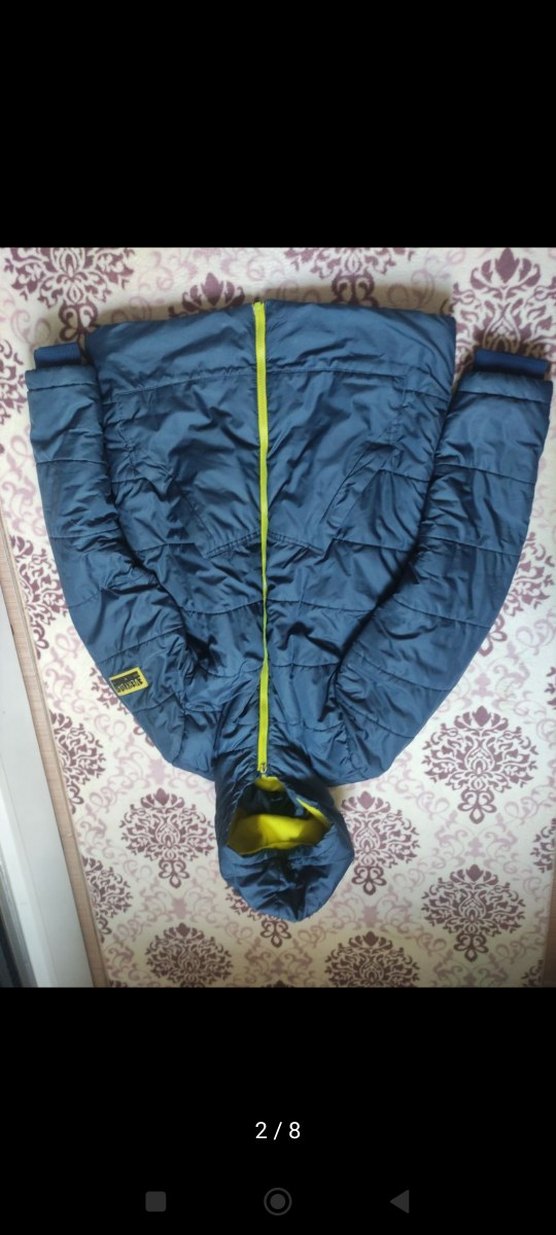 Mavi Kapüşonlu Fermuarlı Kış Montu - Görsel 2