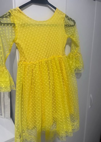 Kız Çocuk Kırmızı ve sarı elbise 4 yaş uyumlu iki elbise - Görsel 2