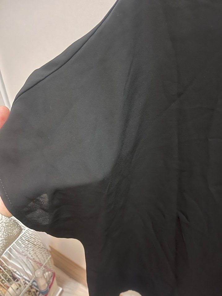 Siyah Kısa Kollu Salaş Kadın Bluz - Görsel 3