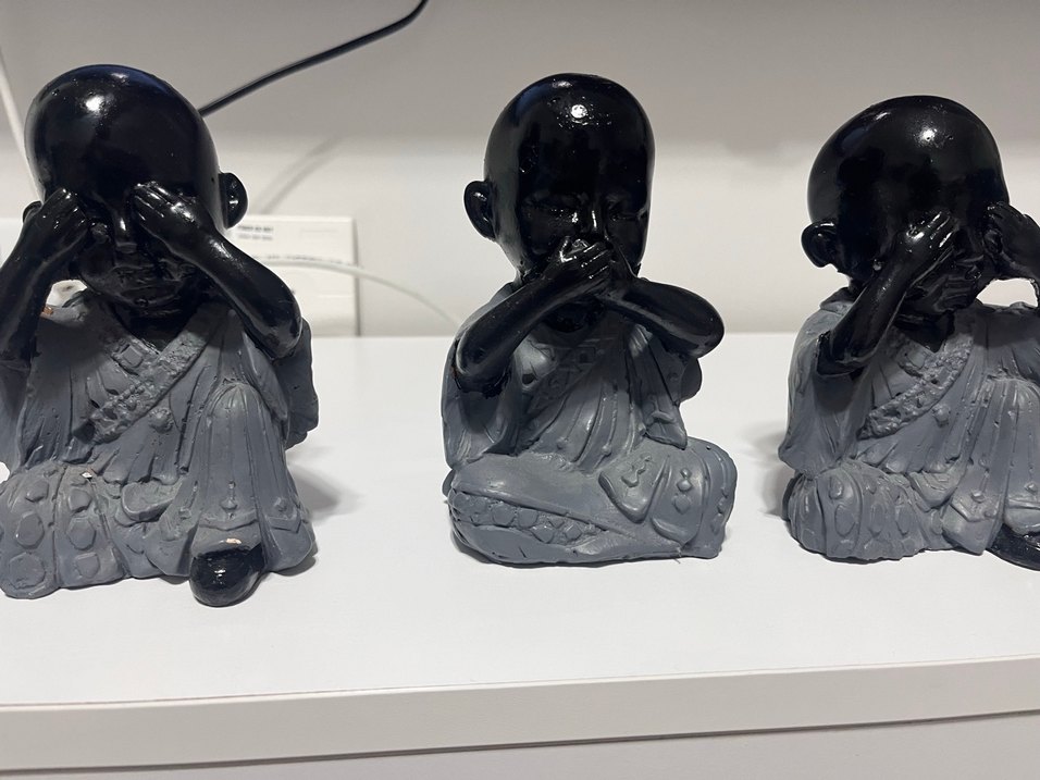 Siyah Koyu Renkli Üçlü Budist Figür Seti - Görsel 2