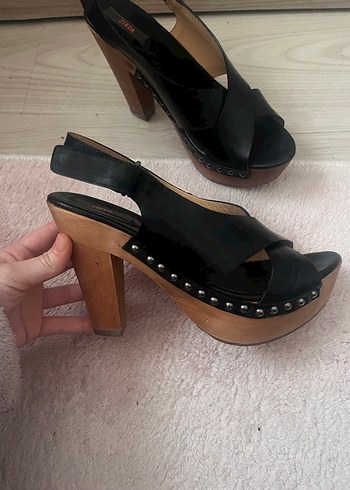 Siyah Platform Topuklu Kadın Ayakkabı - Görsel 2