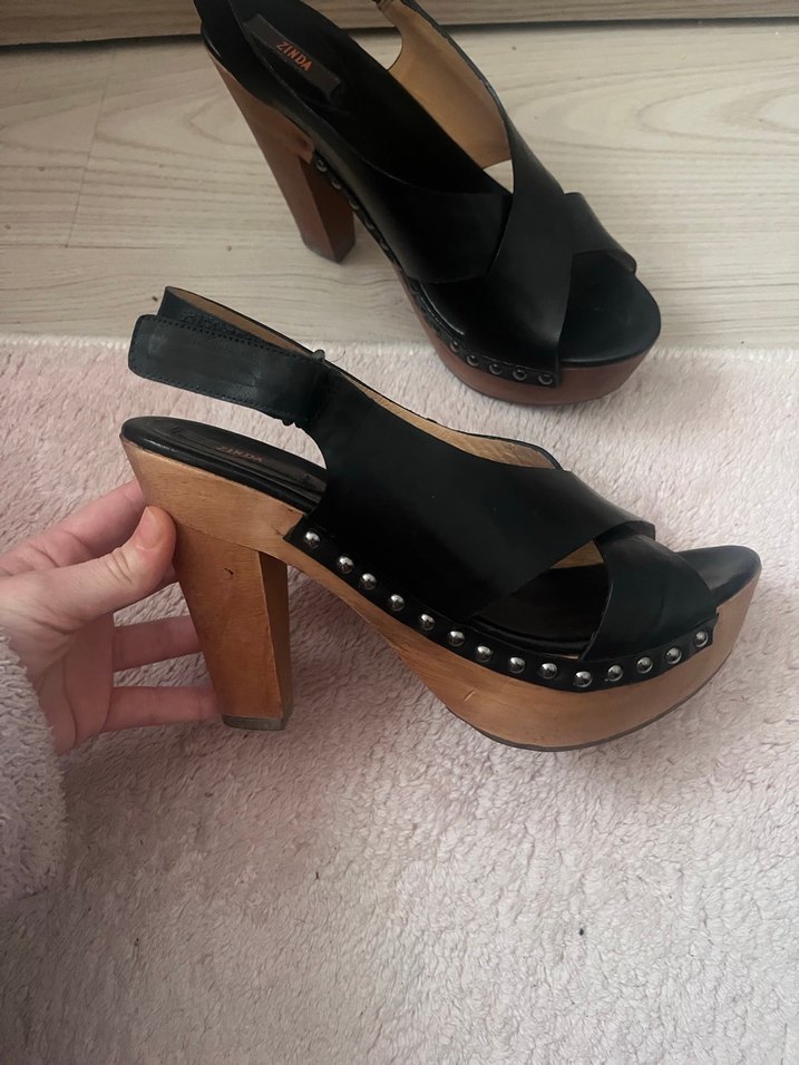 Siyah Platform Topuklu Kadın Ayakkabı - Görsel 2