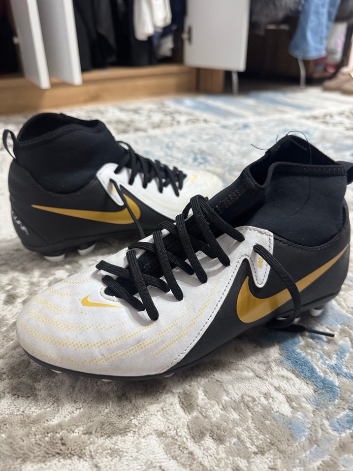 Erkek Zebra Desenli Laced Futbol Ayakkabısı - Görsel 2