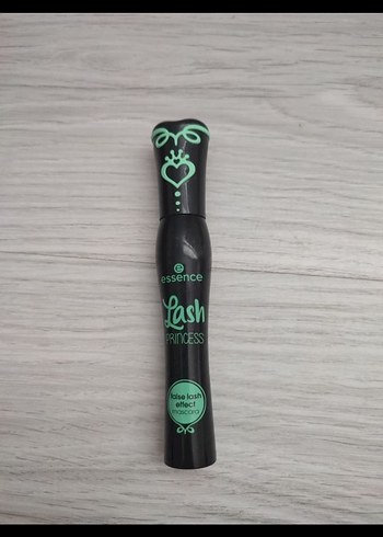 Essence Lash Princess Siyah Maskara