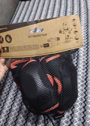 Kahverengi Yılan Desenli Elastik Motosiklet Dizlik - Görsel 2