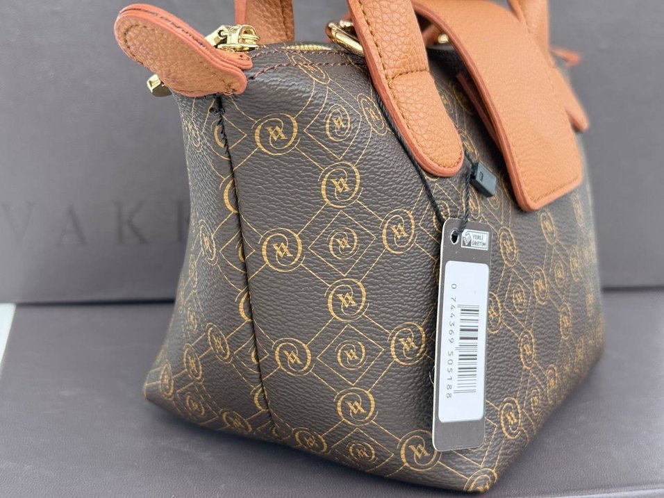 Kahverengi Deri Monogramlı Kadın Çanta - Görsel 5