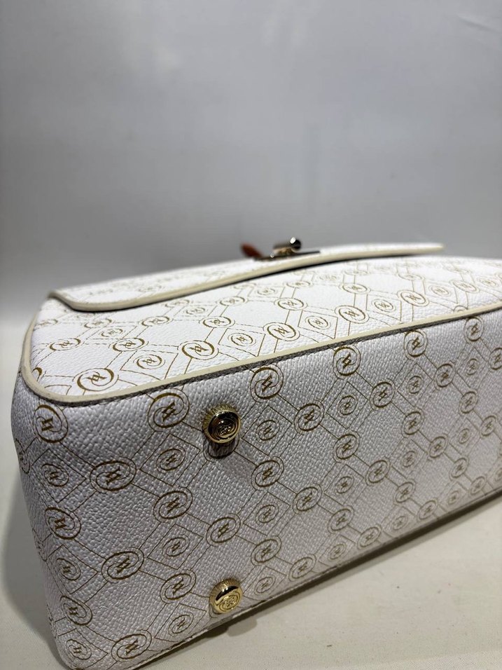 Klasik Beyaz Deri Kadın Çanta - Görsel 4