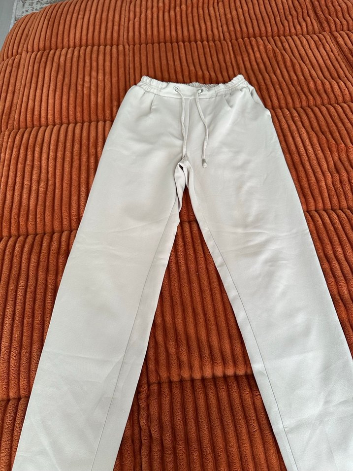 Düğmeli Bej Mini Kadın Kumaş Pantolon - Görsel 2