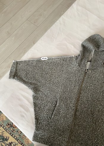 Gri Örgü Kapüşonlu Kadın Kısa Ceket - Görsel 6