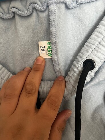 46 Beden mavi Renk buz mavisi eşofman altı beli lastikli 39 santim boyu 92 santim