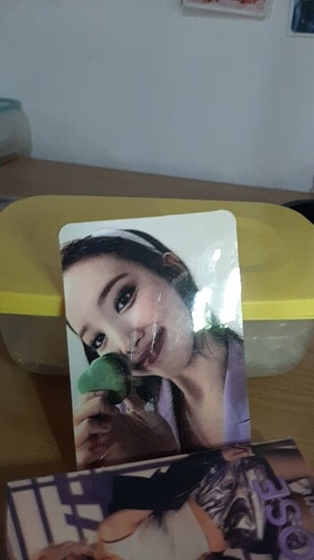 diğer Beden Nayeon photocard