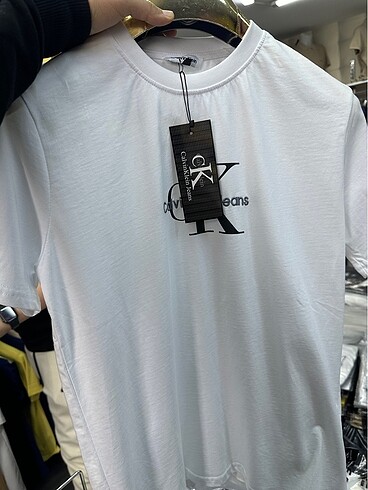 Calvin Klein Calvin klein tshirt