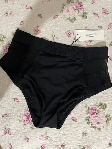 Calvin Klein Bikini Altı
