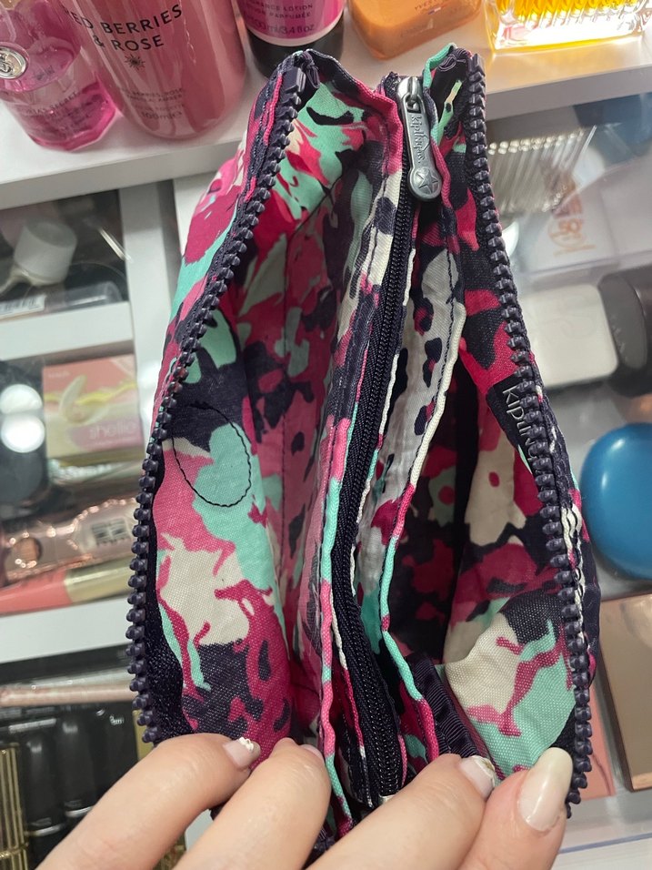 Kipling makyaj çantası - Görsel 3