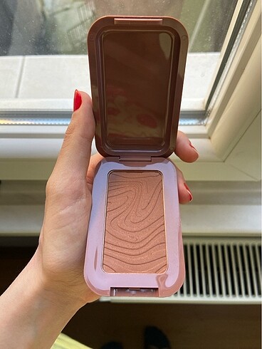 Beden Nyx bronzer