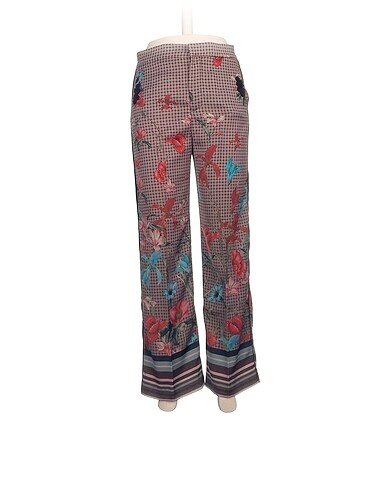 Zara Düz Kesim %70 İndirimli.