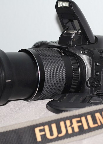 Finepix S200exr Yeni gibi - Görsel 2