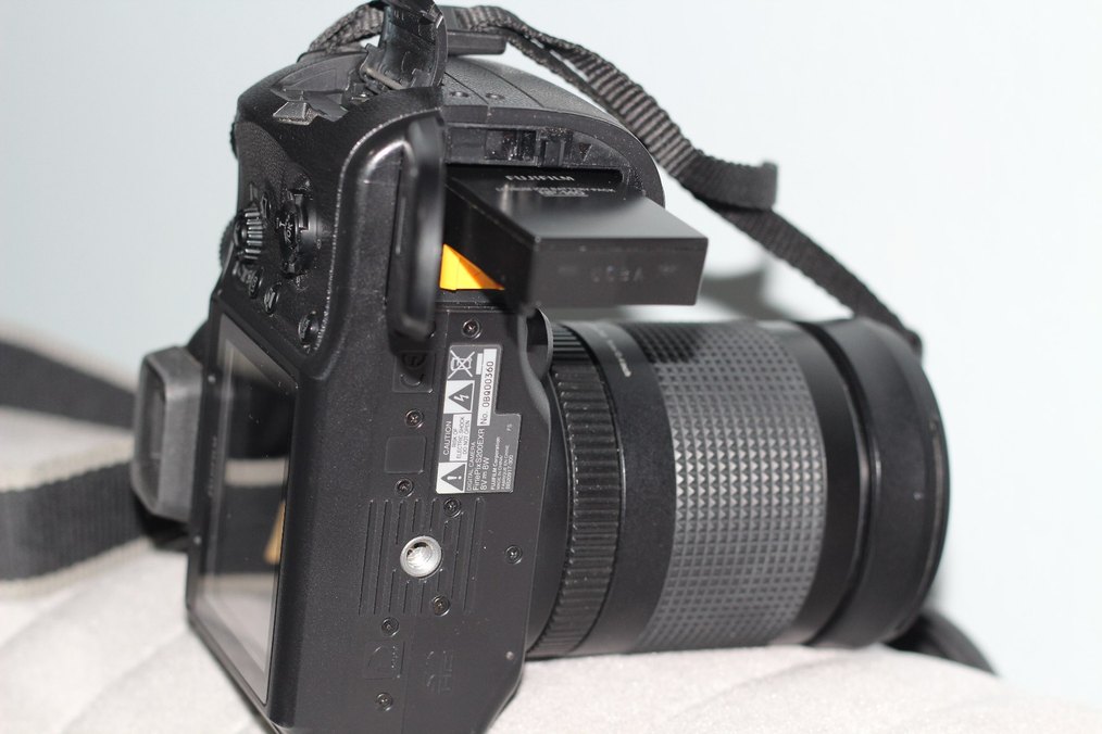 Finepix S200exr Yeni gibi - Görsel 5