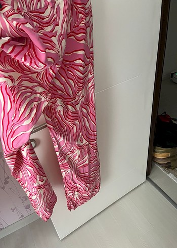 IPEKYOL Pembe Batik Desenli Kısa Blazer ceket takım - Görsel 2