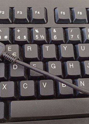 Siyah Türkçe Q Klavye (KM-720) - Görsel 2