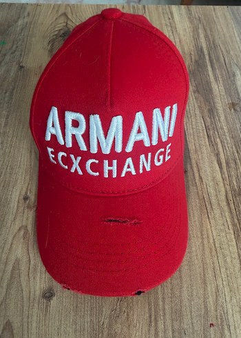 Armani Exchange Kirmizi Sapka
