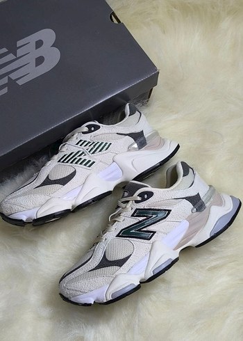 New Balance Beyaz Gri Zebra Desenli Kadın Spor Ayakkabı - Görsel 5