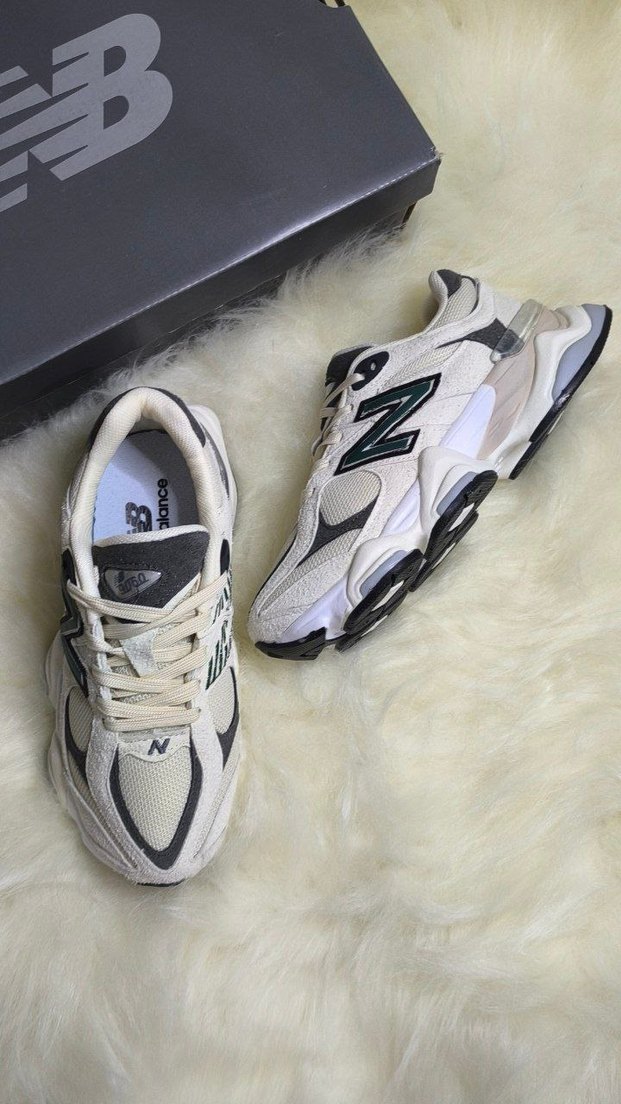 New Balance Beyaz Gri Zebra Desenli Kadın Spor Ayakkabı - Görsel 4