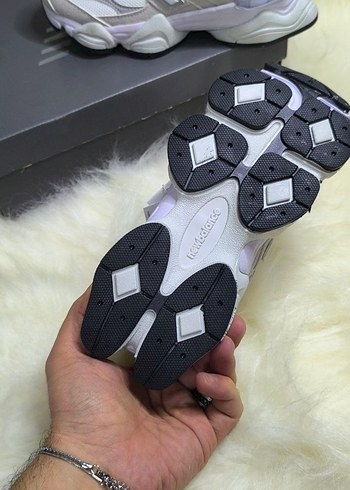 Beyaz Gri New Balance Kadın Spor Ayakkabı - Görsel 4