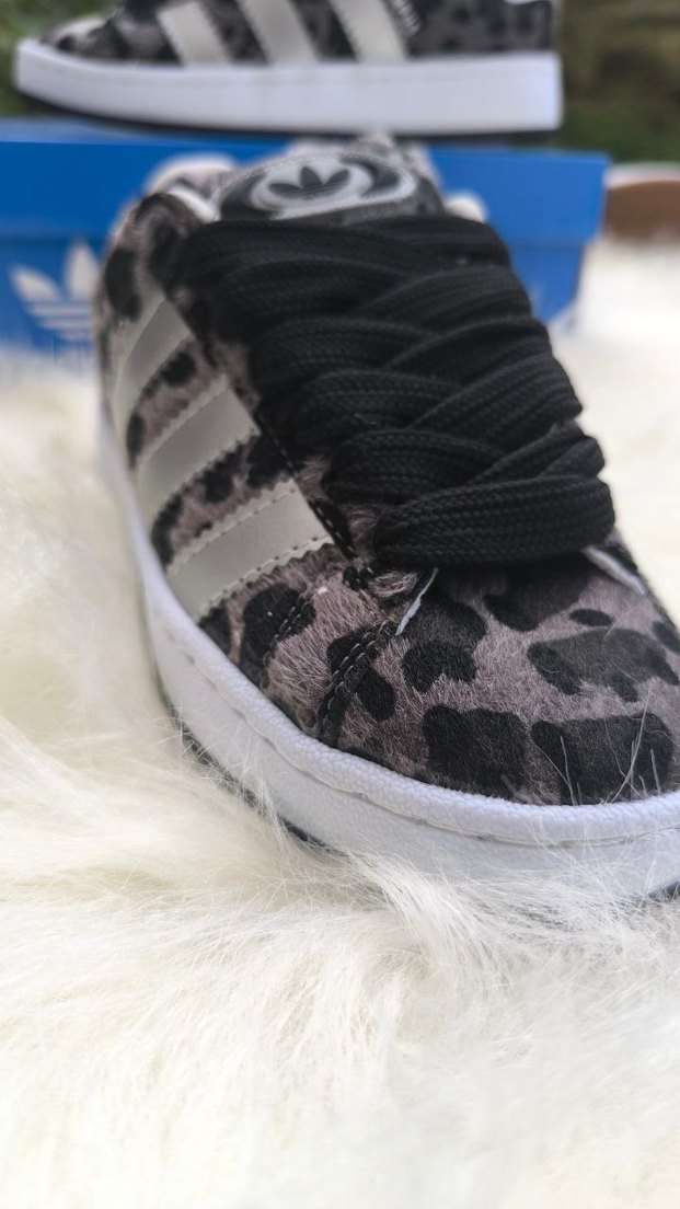 Gri Desenli Adidas Kadın Spor Ayakkabı - Görsel 2