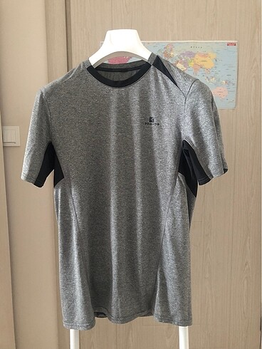 Decathlon spor Tshirt