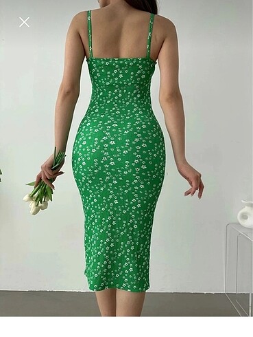 Çiçekli Elbise - Görsel 6