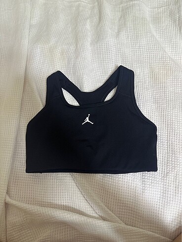 Nike crop