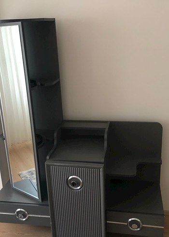 Gri Makyaj Organizerı ve Ayna - Görsel 3