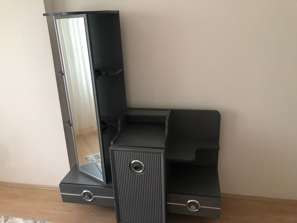 Gri Makyaj Organizerı ve Ayna - Görsel 2