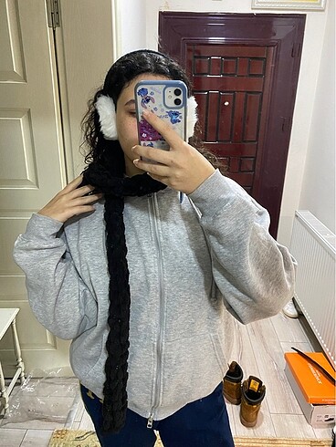 Beden Siyah mikro puffy atkı (micro scarf)