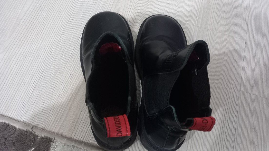 siyah kadın bot - Görsel 3