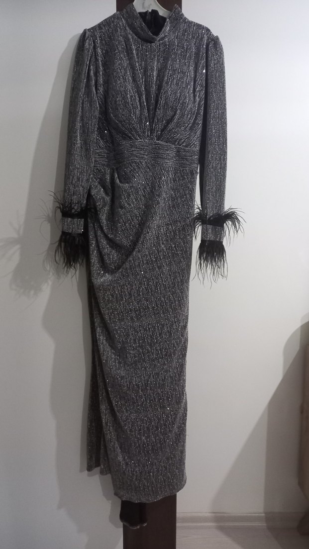 Uzun Kollu Gri Uzun Abiye Elbise - Görsel 3