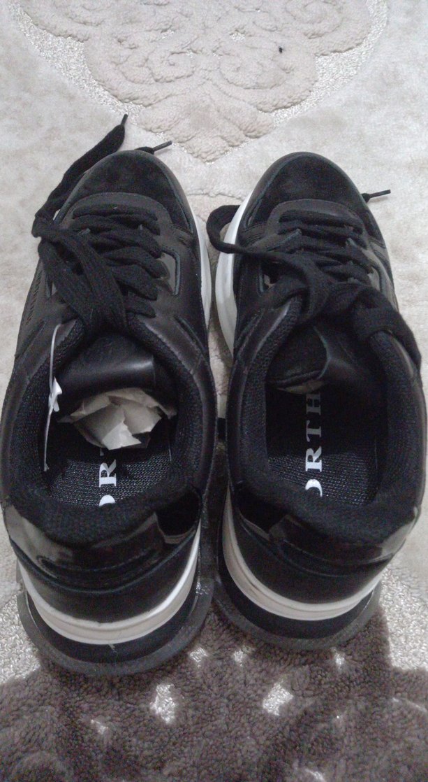 Siyah Bağcıklı Kadın Spor Ayakkabı - Görsel 3