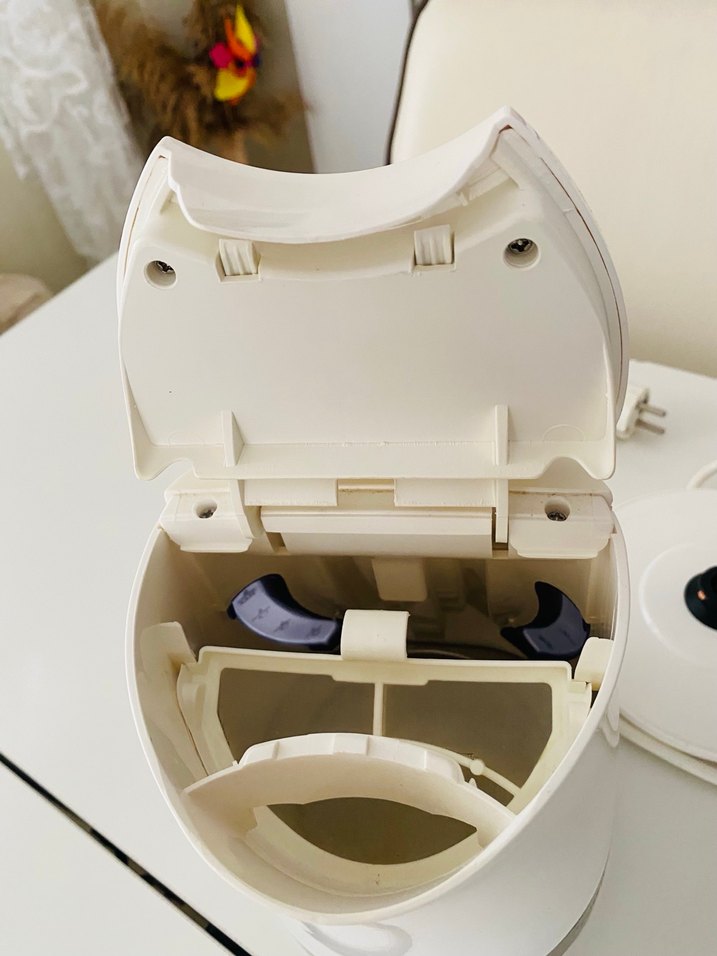 Beyaz Elektrikli Su Isıtıcısı - Görsel 4